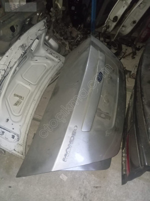 FORD MONDEO GRİ RENK BAGAJ KAPAĞI 2001-2007