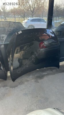 MAZDA 3 KAPUT