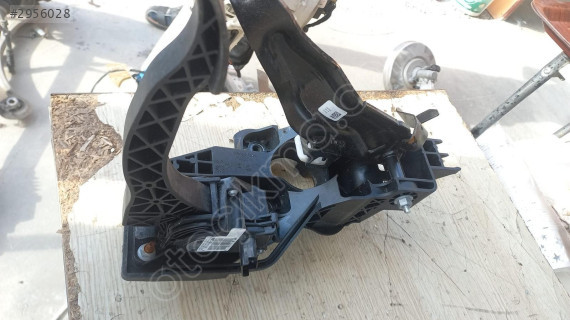 OPEL COMBO E GAZ PEDALI.OTO ERKAN ÜNYE