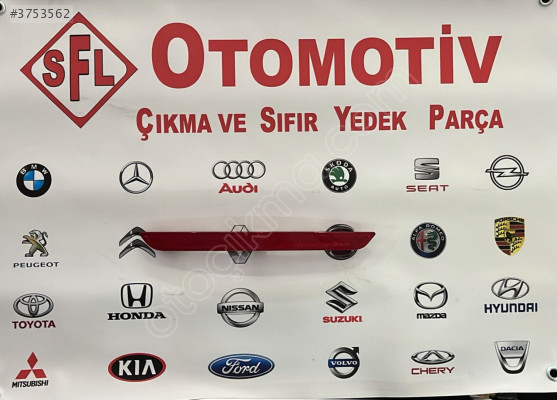BMW F32 KASA 4 SERİSİ SOL ARKA TAMPON REFLEKTÖRÜ 24135110