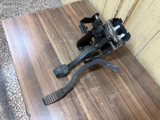 FORD ESCORT GAZ PEDALI , ESCORT FREN PEDALI 6.ÜRÜN ORJİJAL