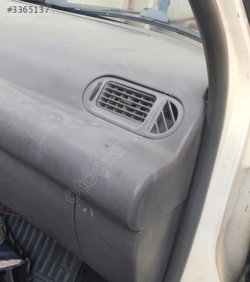 nissan vanette 2000 sağ havalandırma/difüzör (son fiyat)