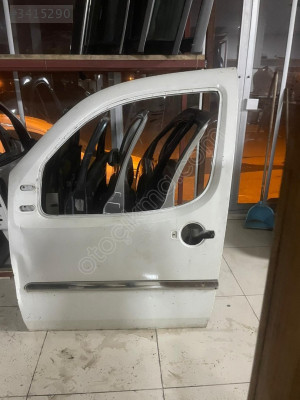 Fiat doblo 1.2 sol ön kapı orijinal az hasarlı
