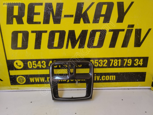 682607375R 682607655R DACİA SANDERO LOGAN TEYP ÇERÇEVESİ SIFIR
