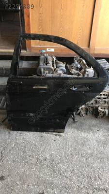 MERCEDES W220 SOL ARKA KAPI (SHORT)