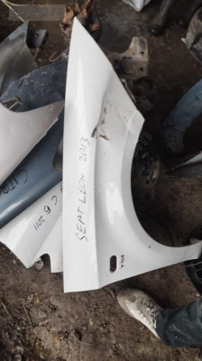 SEAT LEON SAĞ ÖN ÇAMURLUK ÇIKMA ORJİNAL