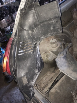 Fiat Palio arka bagaj plastik leri