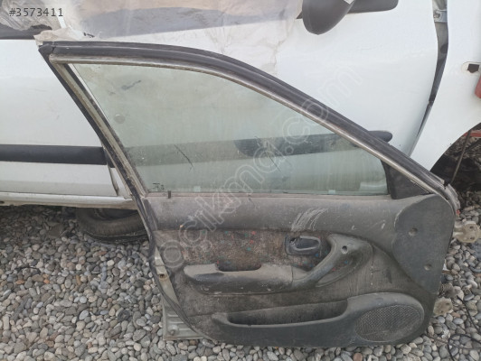 Hyundai Accent yumurta kasa sol kapı camı