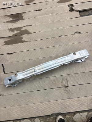 Opel Astra J kasa çıkma arka tampon demiri