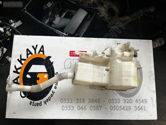 Mitsubishi L200 Cam Su Deposu Orjinal Çıkma