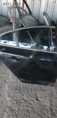 VOLVO S60 SAĞ ARKA KAPI ÇIKMA ORJİNAL