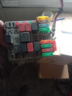 Fiat 1.3 Multijet sigorta kutusu kod 51815360