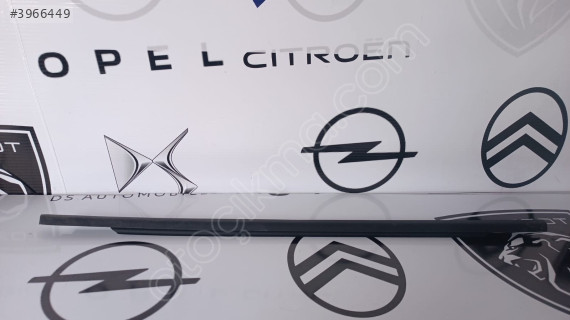 OPEL CROSLAND-X SIYIRICI ARKA SOL CAM ALT FİTİLİ  39124058
