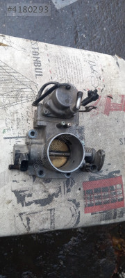 Mazda 626 gaz kelebeği