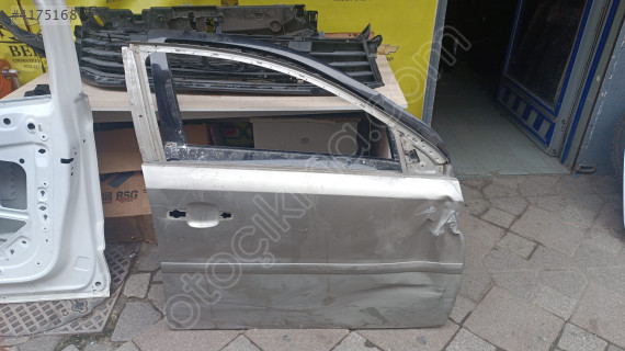 OPEL VECTRA C SAĞ ÖN KAPI ÇIKMA ORJİNAL YEDEK PARÇA