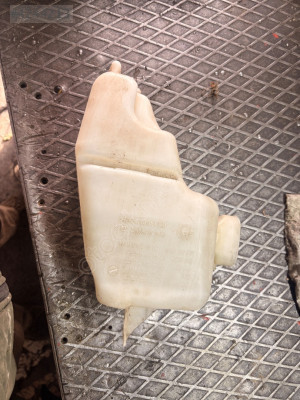 Kango cam suyu deposu orjinal