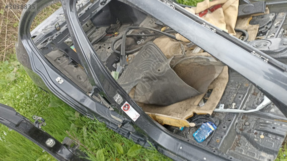 BMV F10  TAVAN ARKA KUPA  KAYHANLAR OTO ÇIKMA