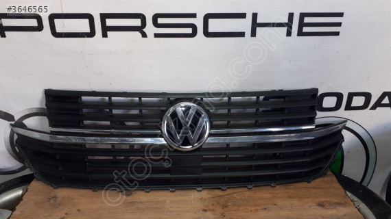 2015 VW Transporter T7 Carevalla Orjinal Çıkma Ön Panjur