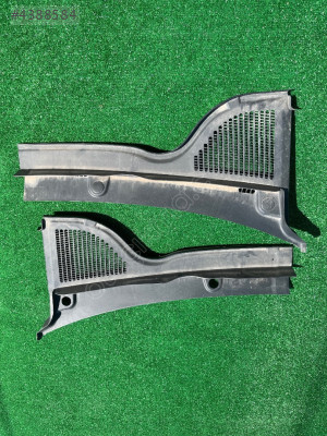 SKODA KAROQ ÖN CAM IZGARASI