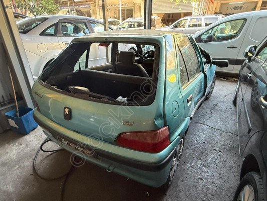 Peugeot 106 bagaj kapağı