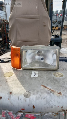 Renault Broadway sağ ön far