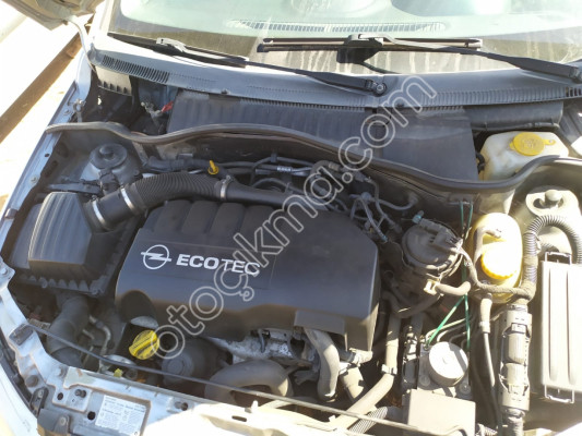 Opel corsa C motor şanzuman çıkma dolu
