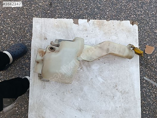 Chrysler Voyager Ön cam yıkama fiskiye bidonu 4673038