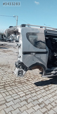 dacia dokker 2013 kesme sağ arka çamurluk (son fiyat)