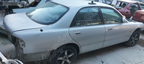 1994 Mazda 626 kapı camları
