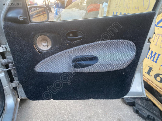 FORD ESCORT SAĞ ÖN KAPI DÖŞEMESİ 95-00 MODEL ORJİNAL ÇIKMA