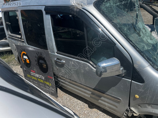 Ford Connect Sağ ön Kapı Hatasız Orjinal Çıkma