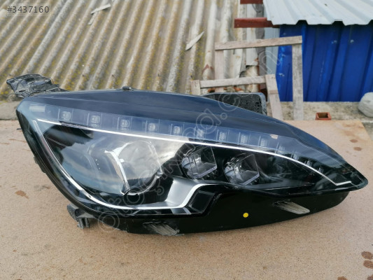 Peugeot 308 Modeli İçin Çıkma Sağ Ön Far Satışı