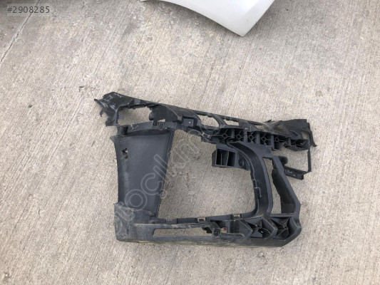 BMW 4 SERİ G26 M ÖN TAMPON SAĞ SİS FAR BRAKETİ 51118078612