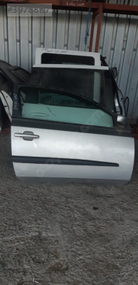 FİAT STİLO SAĞ ÖN KAPI ÇIKMA ORJJINAL
