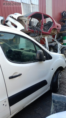 peugeot partner sağ ön kapı dolu