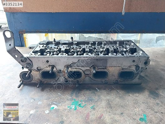 04L103064F LEON GOLF 1.6TDİ CLH SİLİNDİR KAPAK