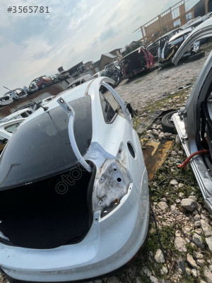 FORD FOCUS3 SAĞ ARKA KESME ÇAMURLUK OTO FEDAİ