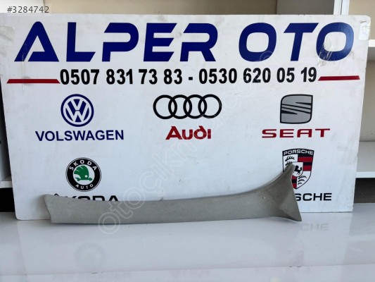 6N0867458A VOLKSWAGEN POLO HATCBACK SAĞ CAM DİREK BAKALİTİ