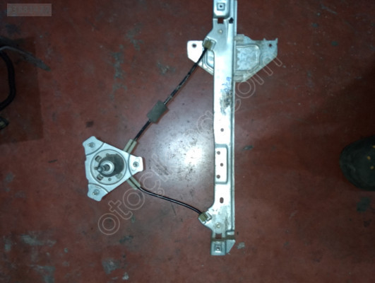 Citroen C3 çıkma sol arka cam krikosu