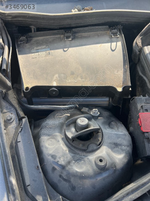 W203 Mercedes akü kapağı