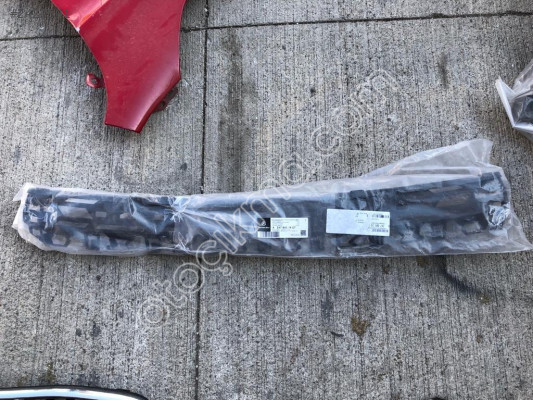MERCEDES GLB X247 ARKA TAMPON ORTA BRAKETİ 2478851407