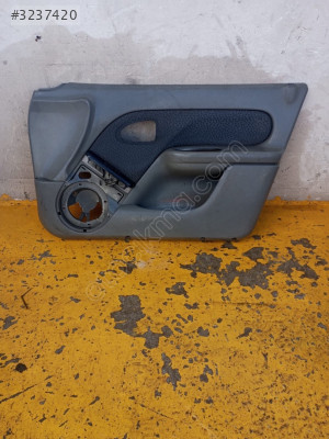 Clio 2 sağ ön kapı döşemesi