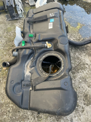 OPEL CORSA C 1.3 YAKIT DEPOSU