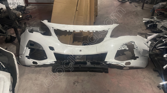 PEUGEOT 3008 ÖN TAMPON HATASIZ ORJİNAL ÇIKMA