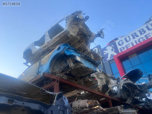 PEJO 207 TEK KAPI KESME SAĞ ARKA ÇAMURLUK