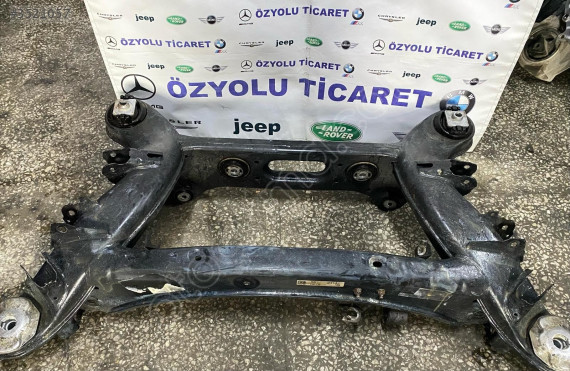 MERCEDES W212 E Serisi Arka Aks Travers A2043500141