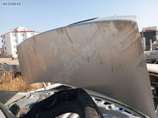 Toyota Avensis bagaj kapağı