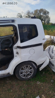 Courier sol arka çamurluk kesme