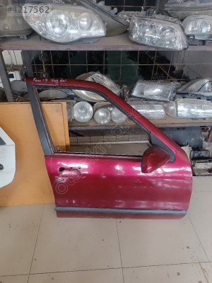 Renault 19 sağ ön kapı