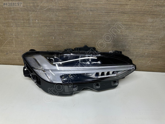 Volvo s90 v90 sağ ön far 31655139